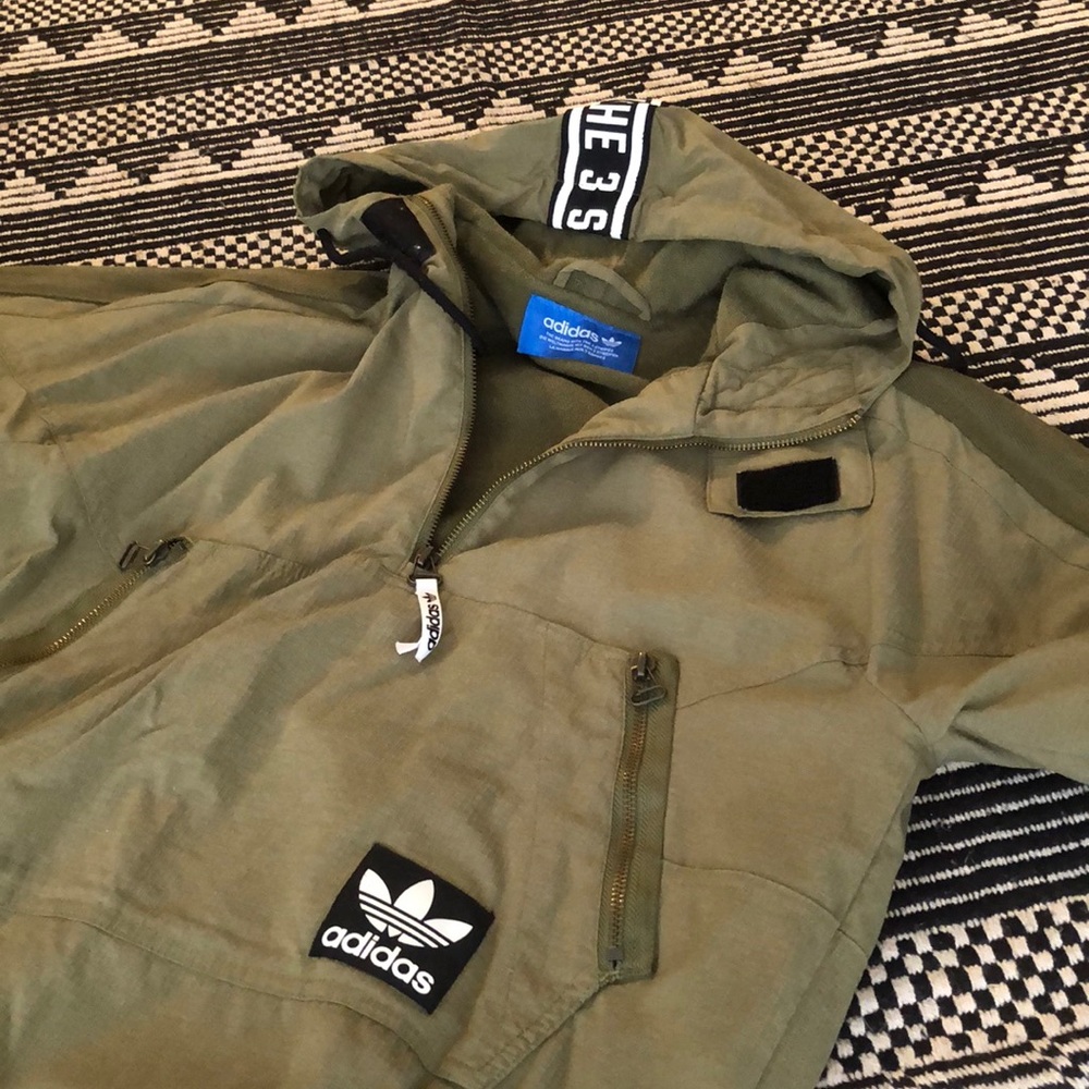 ADIDAS vintage pullover jacket